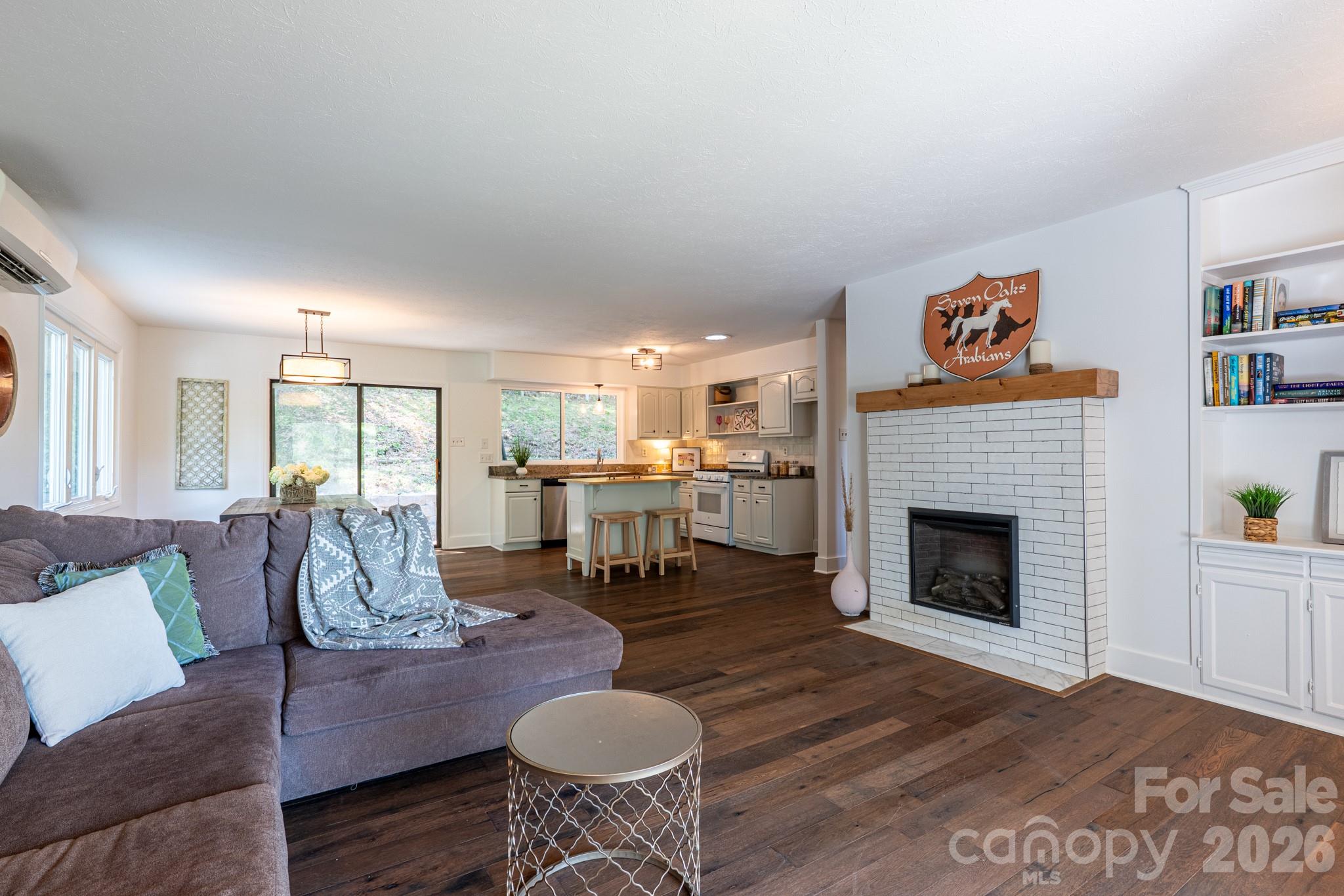 50 Springwood Drive — Asheville
