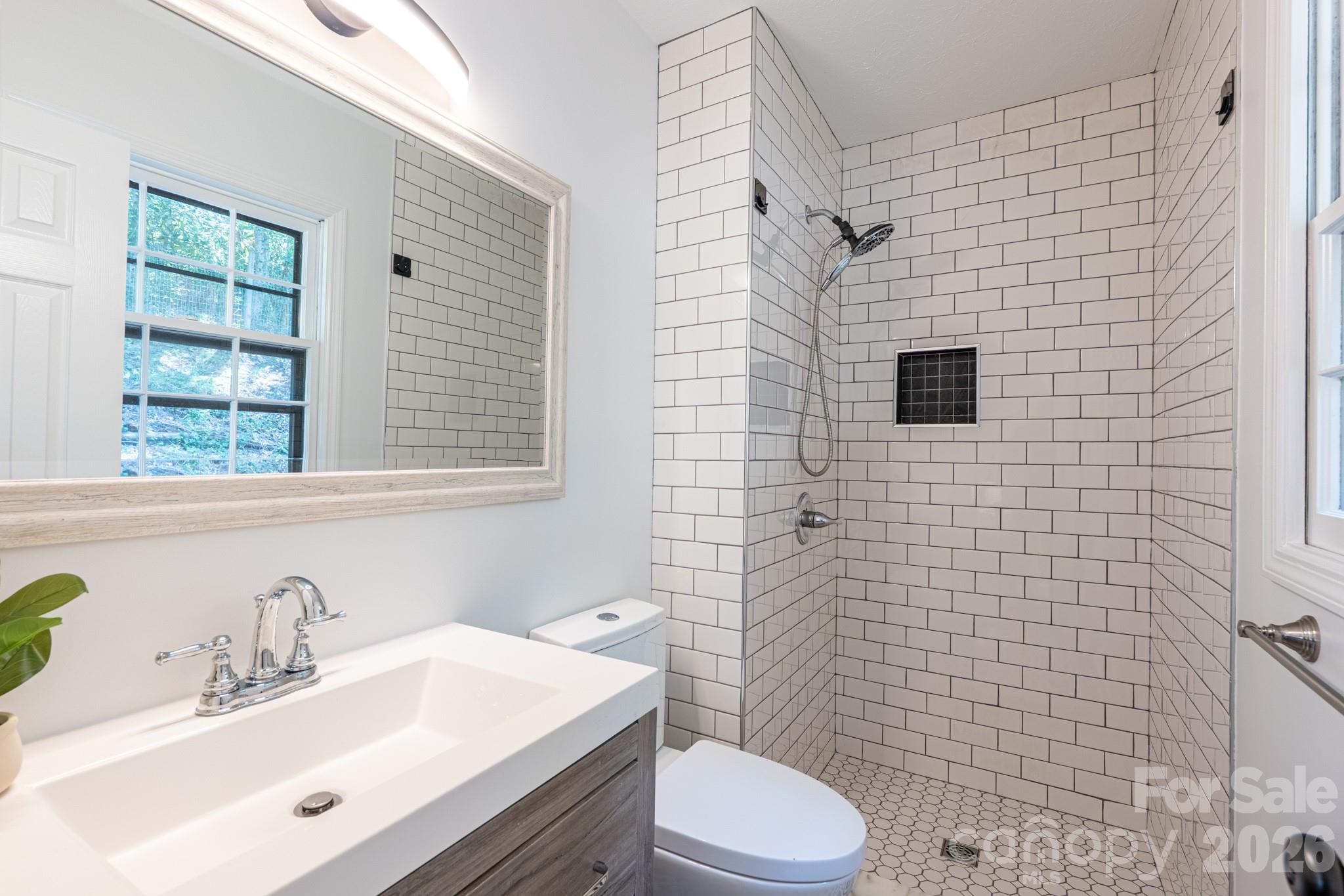 50 Springwood Drive — Asheville