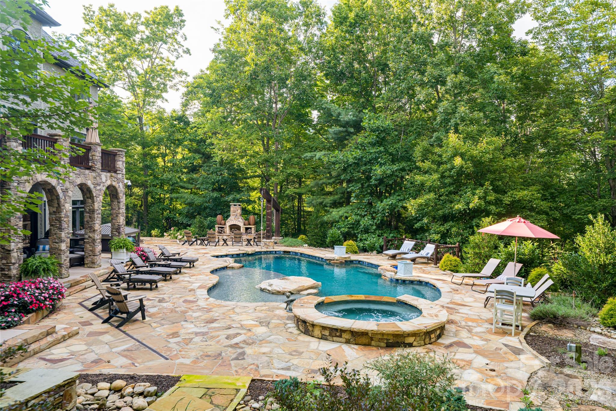 413 Barrington Drive — Asheville