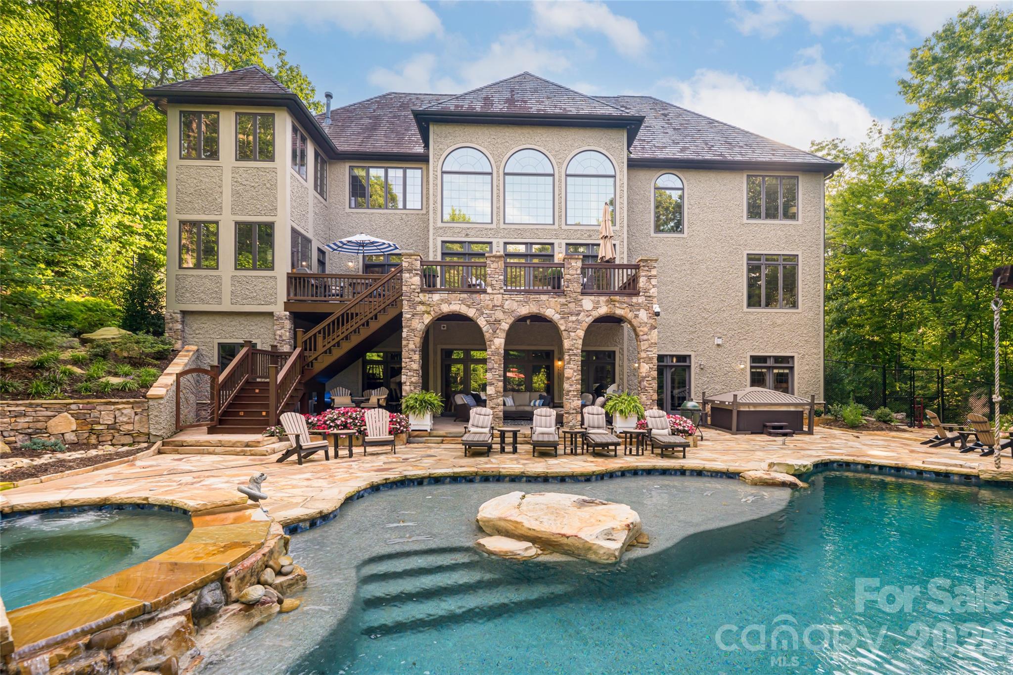 413 Barrington Drive — Asheville