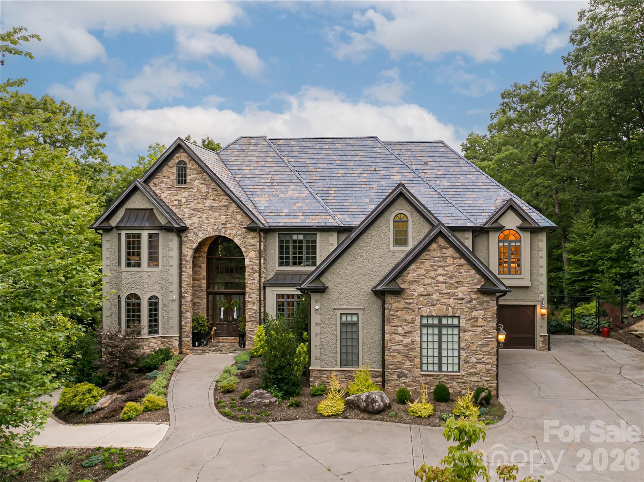 413 Barrington Drive — Asheville