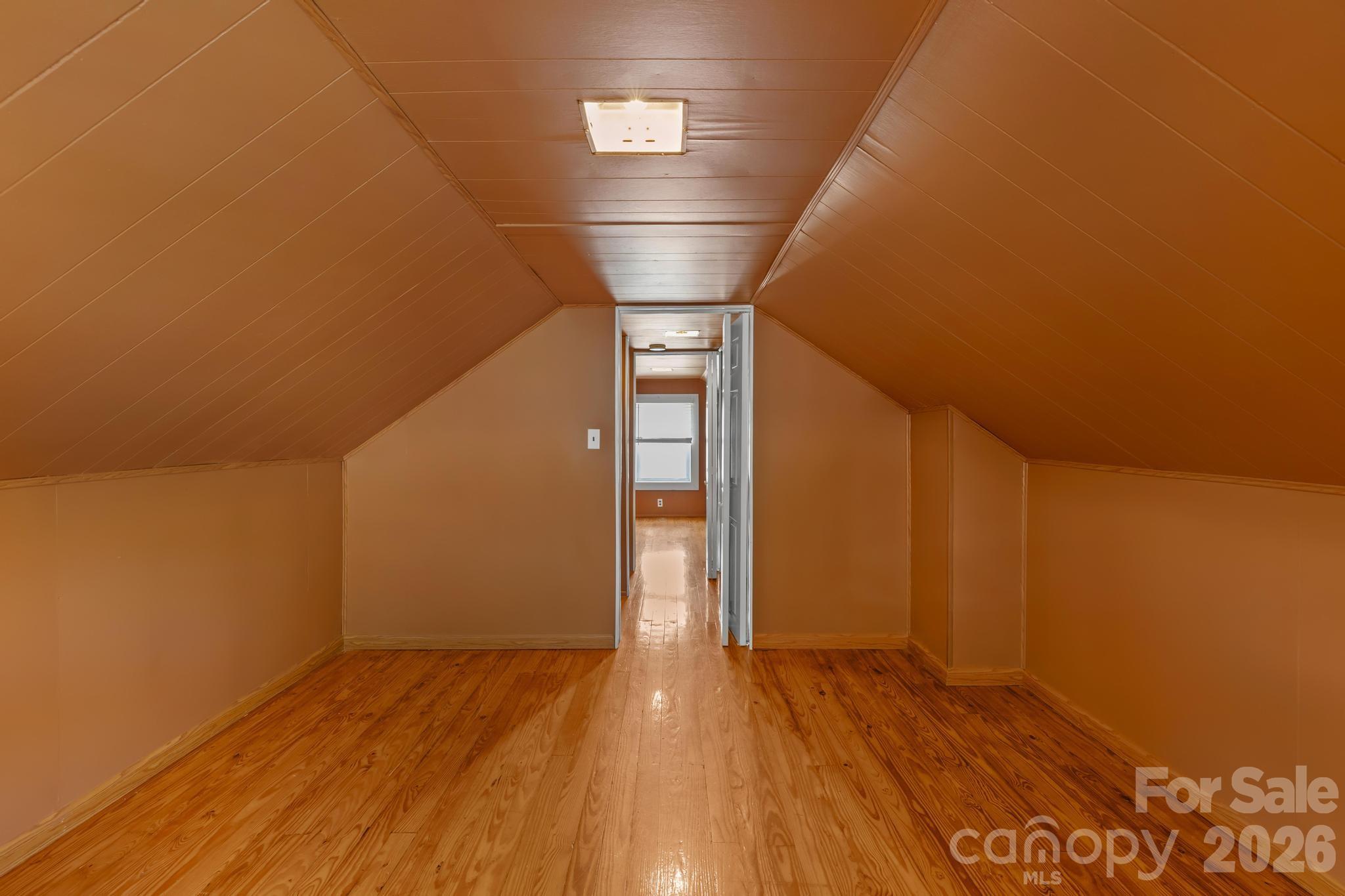 320 W Bingham Street — Statesville