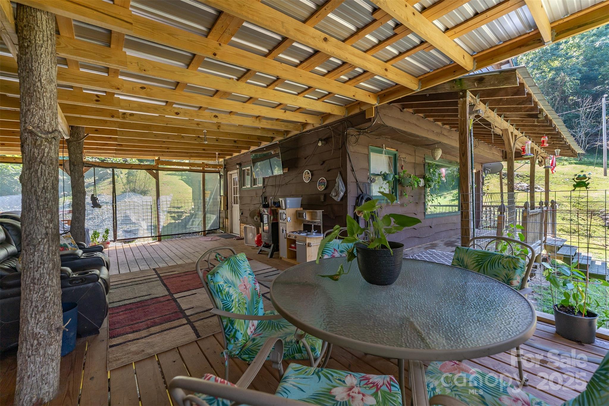 1145 Woolyshot Branch Road — Hot Springs