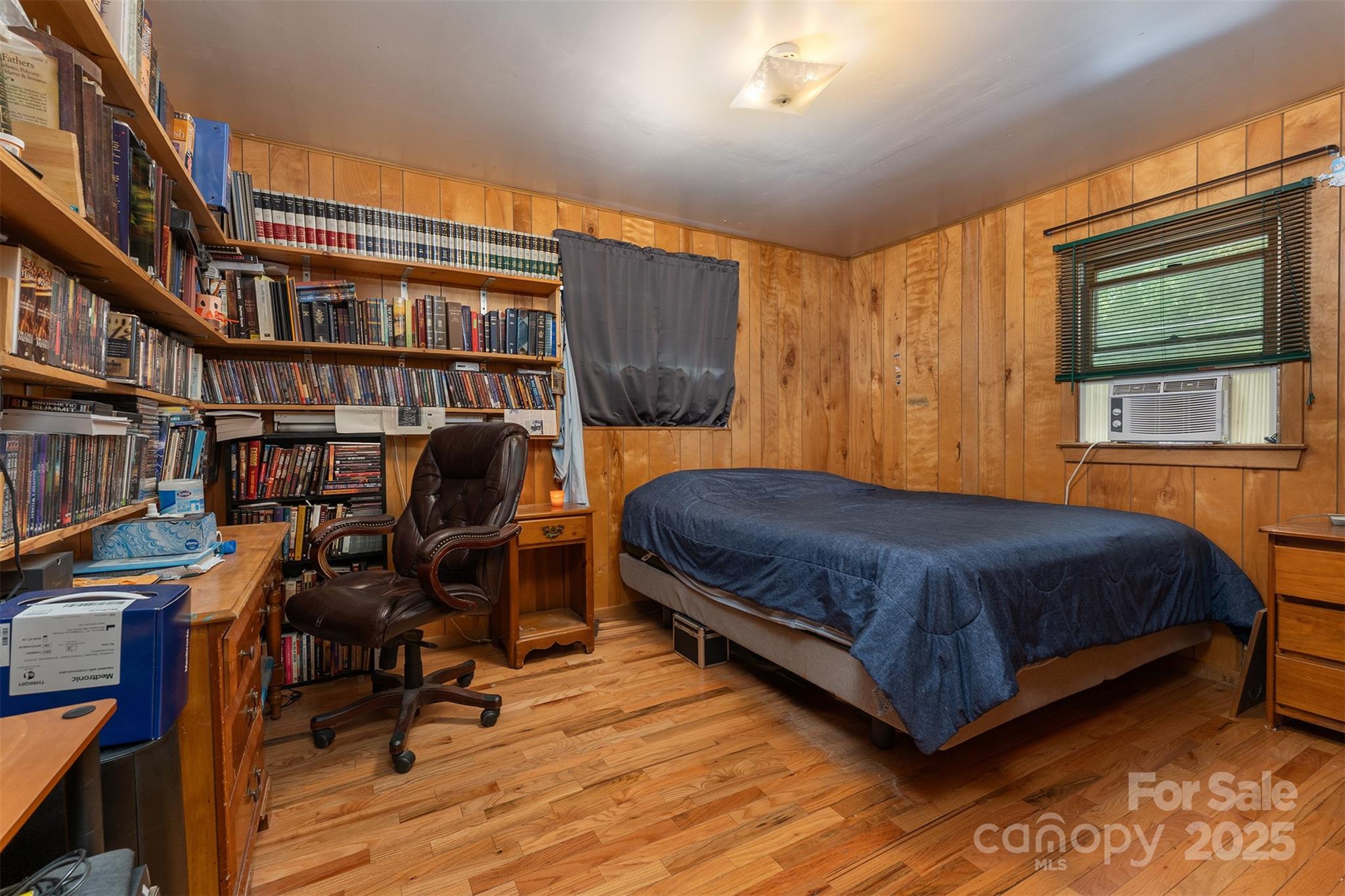 1145 Woolyshot Branch Road — Hot Springs