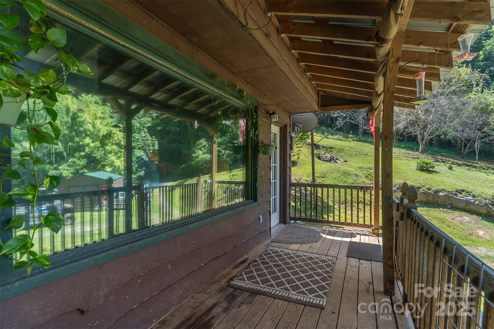 1145 Woolyshot Branch Road — Hot Springs