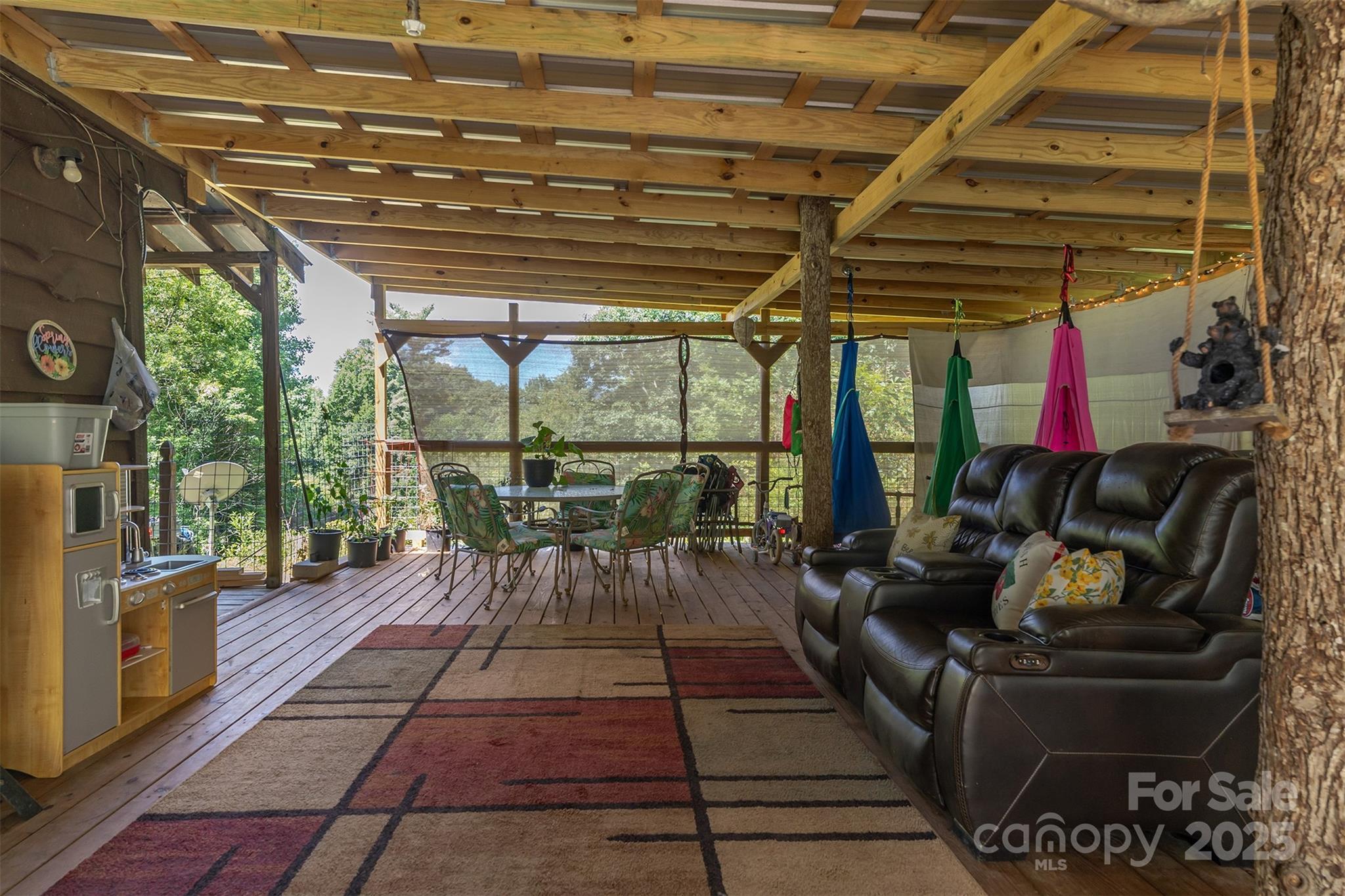 1145 Woolyshot Branch Road — Hot Springs