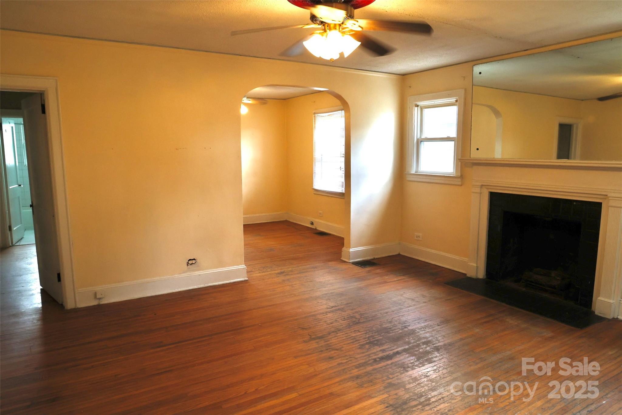 2629 Commonwealth Avenue — Charlotte