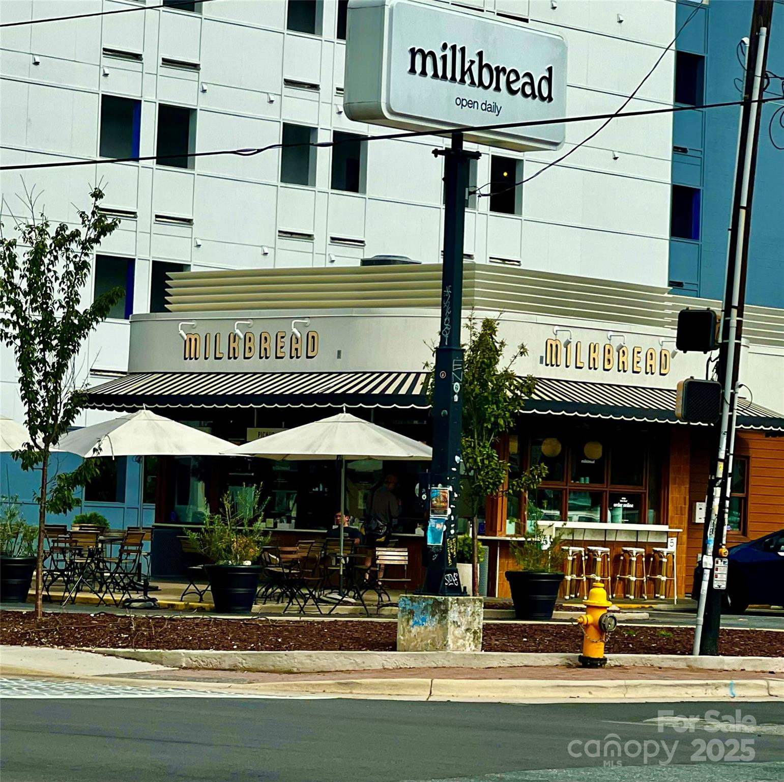 2629 Commonwealth Avenue — Charlotte