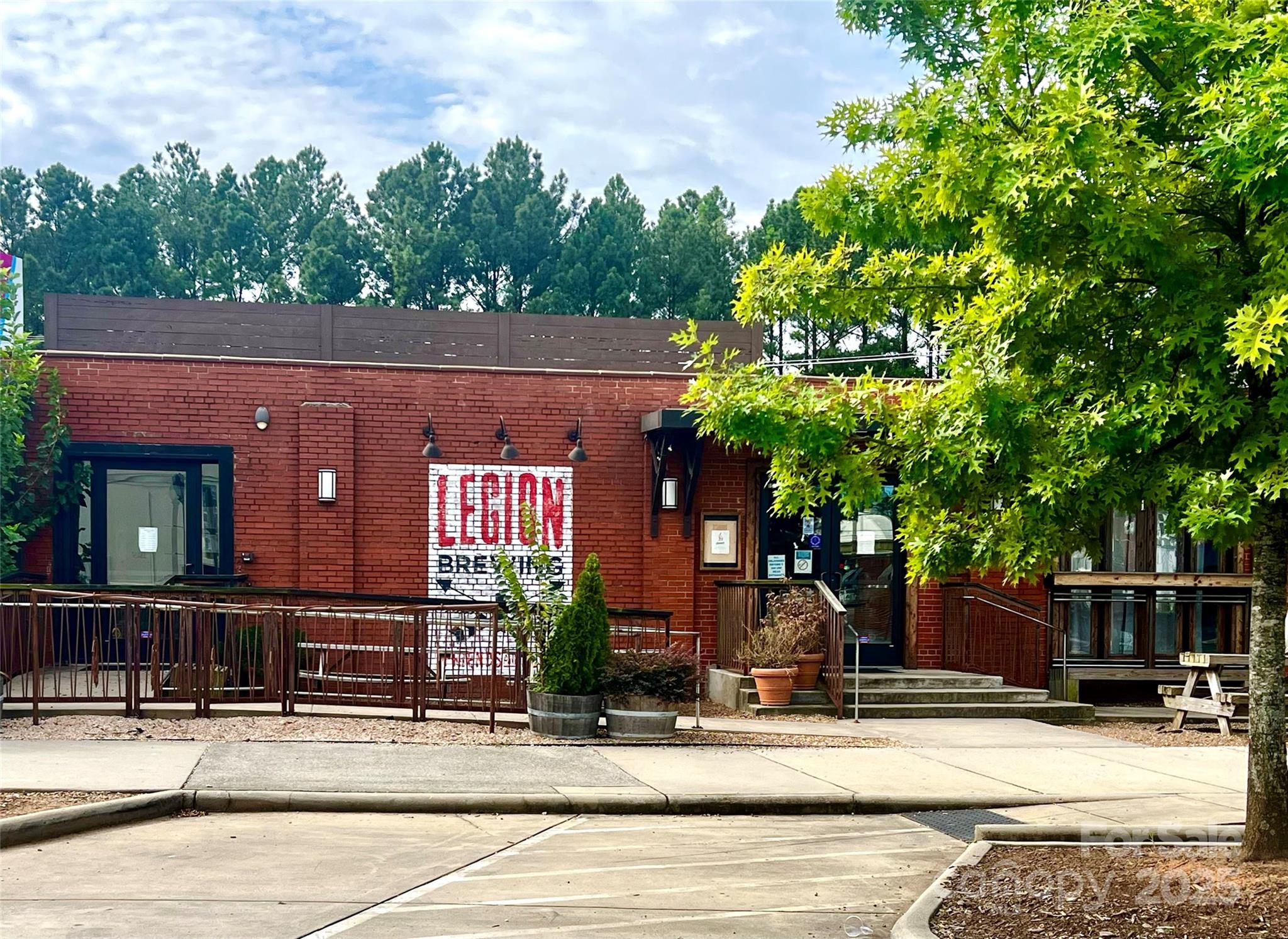 2629 Commonwealth Avenue — Charlotte