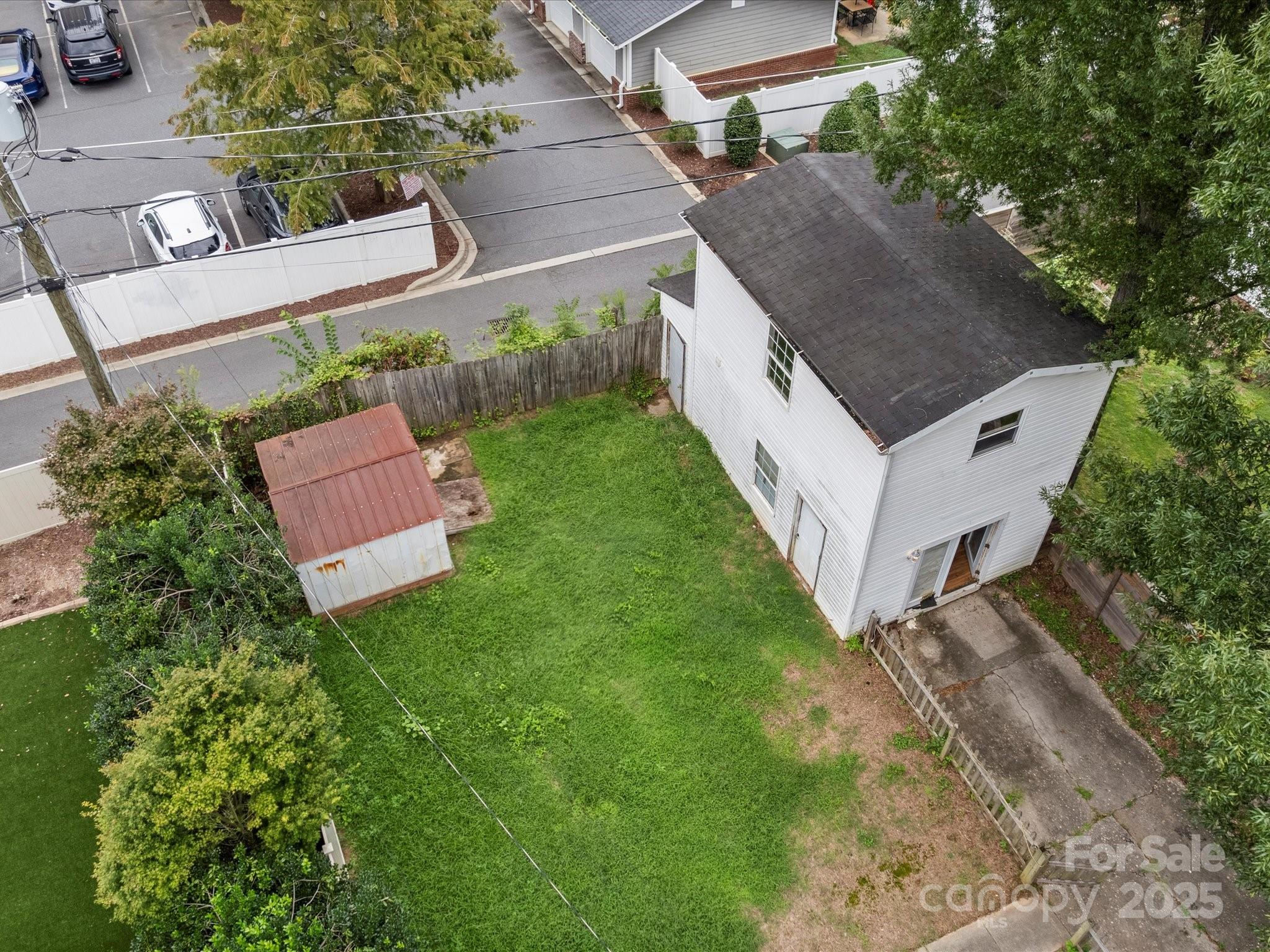 2629 Commonwealth Avenue — Charlotte