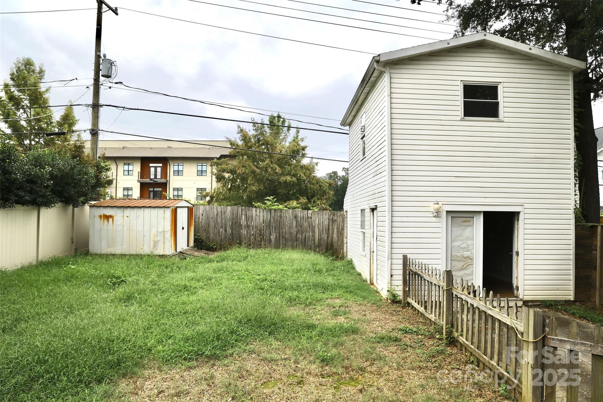 2629 Commonwealth Avenue — Charlotte