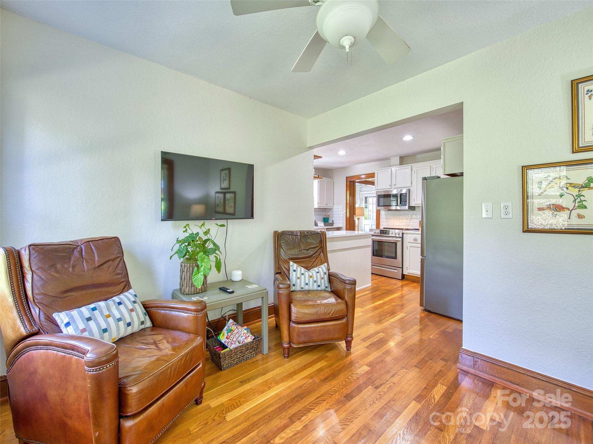 85 E Marshall Street — Waynesville