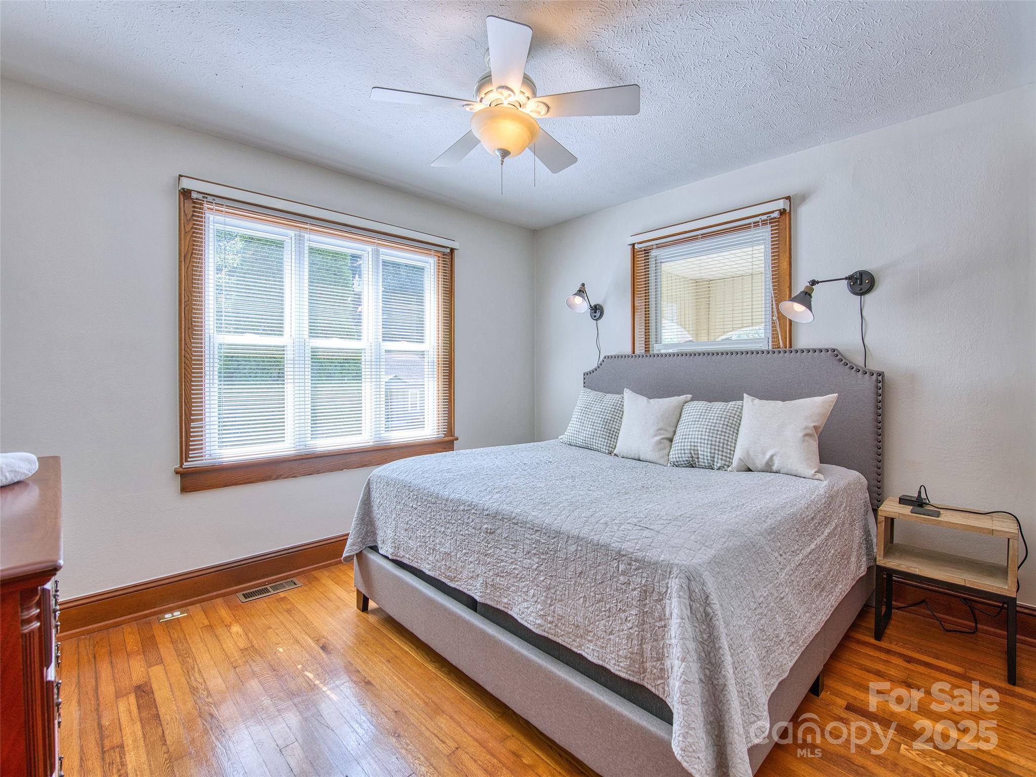 85 E Marshall Street — Waynesville