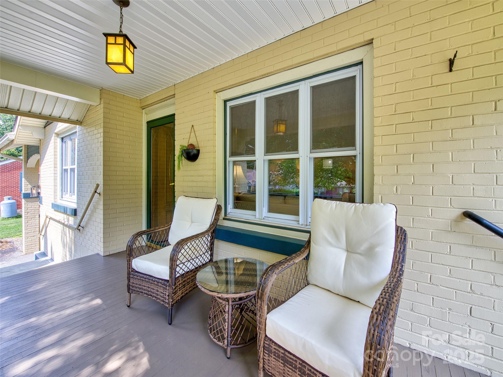 85 E Marshall Street — Waynesville