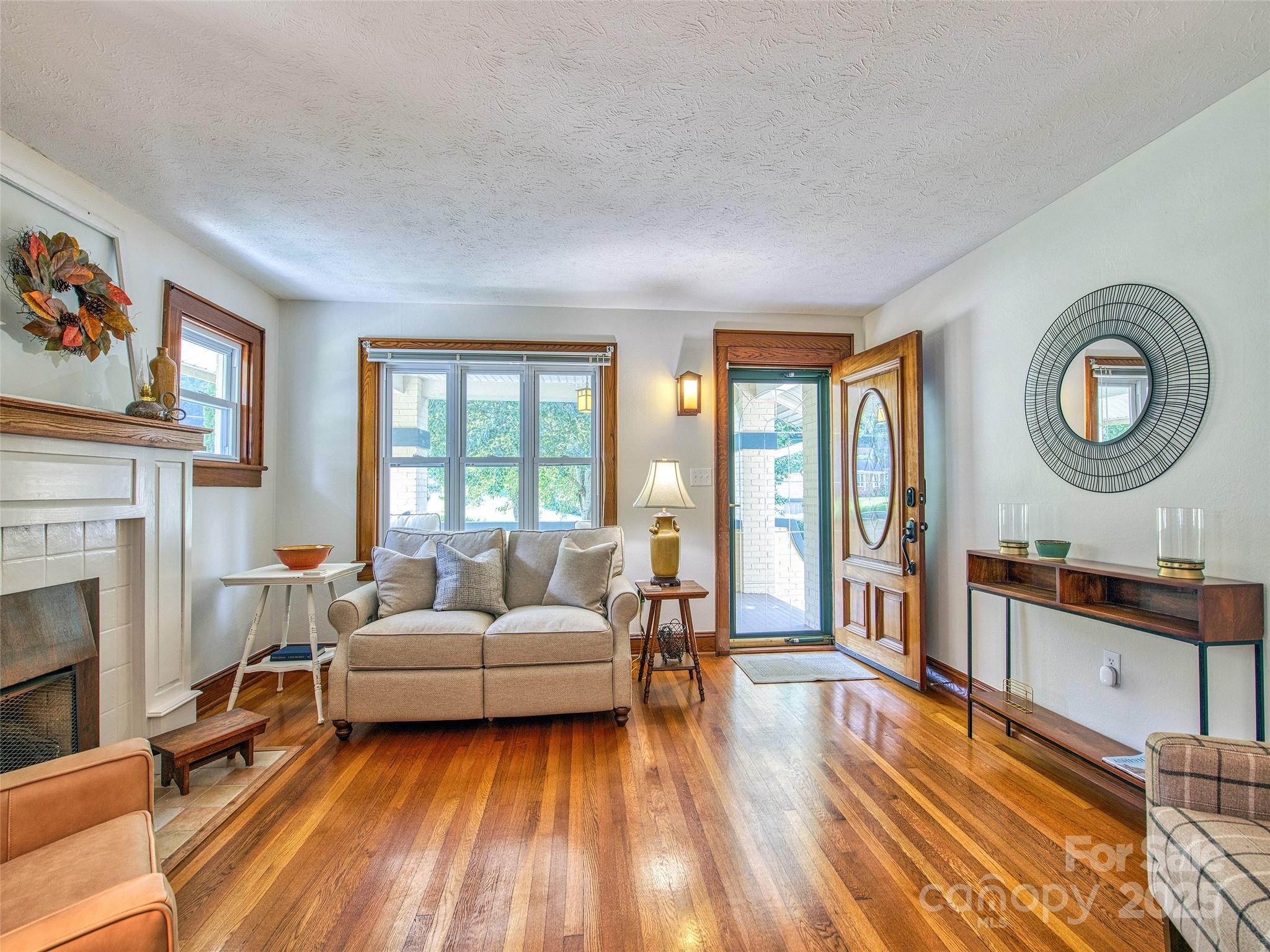 85 E Marshall Street — Waynesville