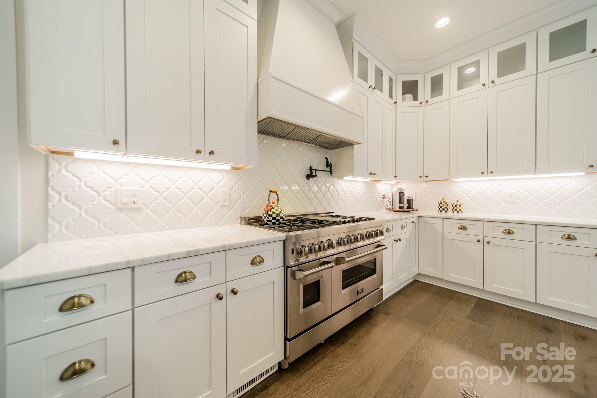 8102 Rolling Fields Road — Charlotte