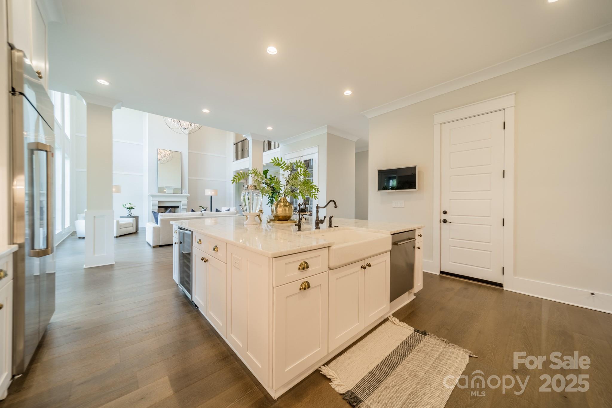 8102 Rolling Fields Road — Charlotte