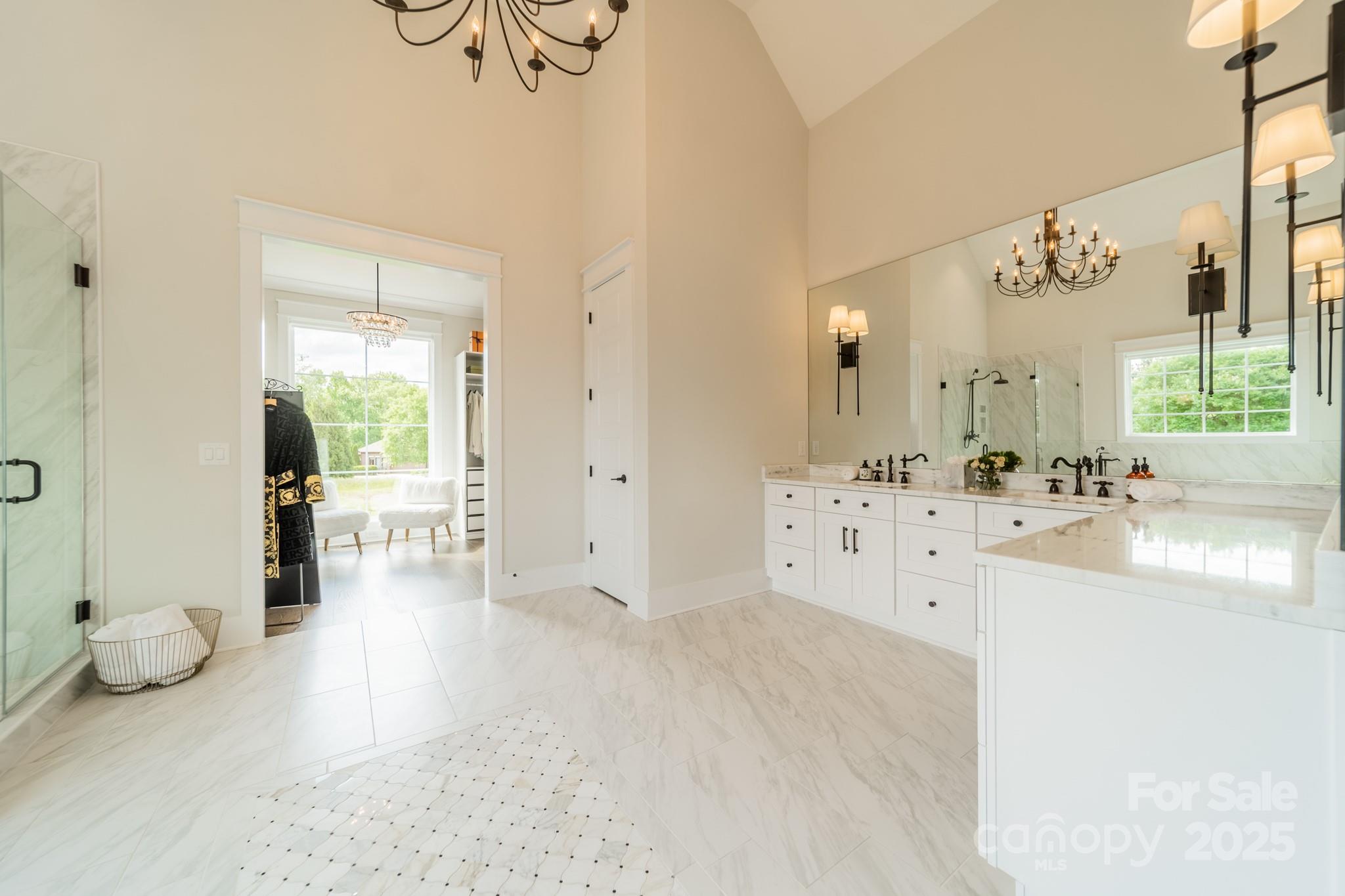 8102 Rolling Fields Road — Charlotte