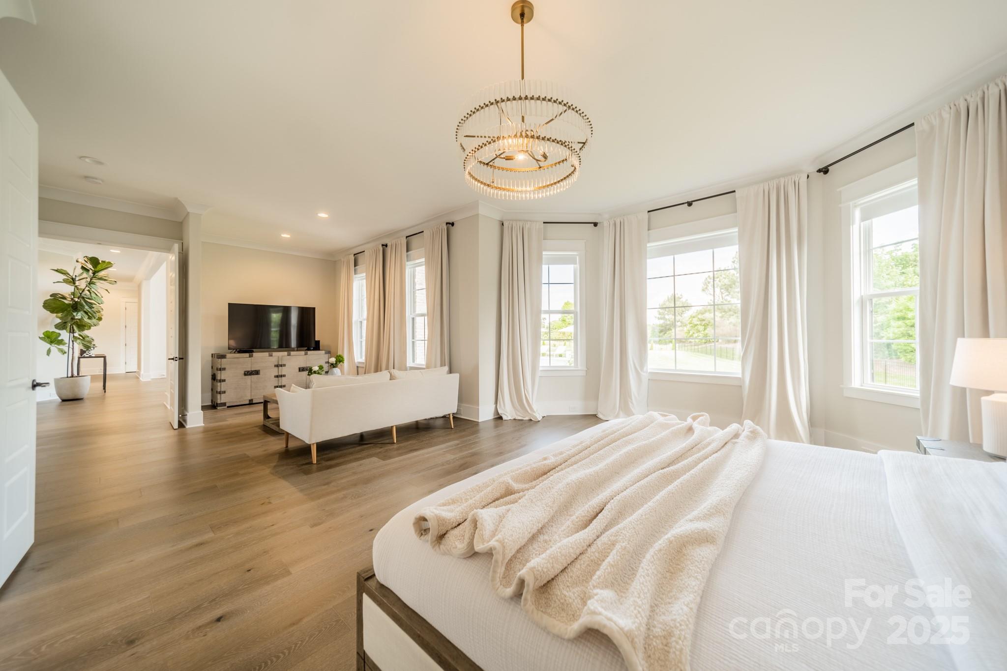 8102 Rolling Fields Road — Charlotte