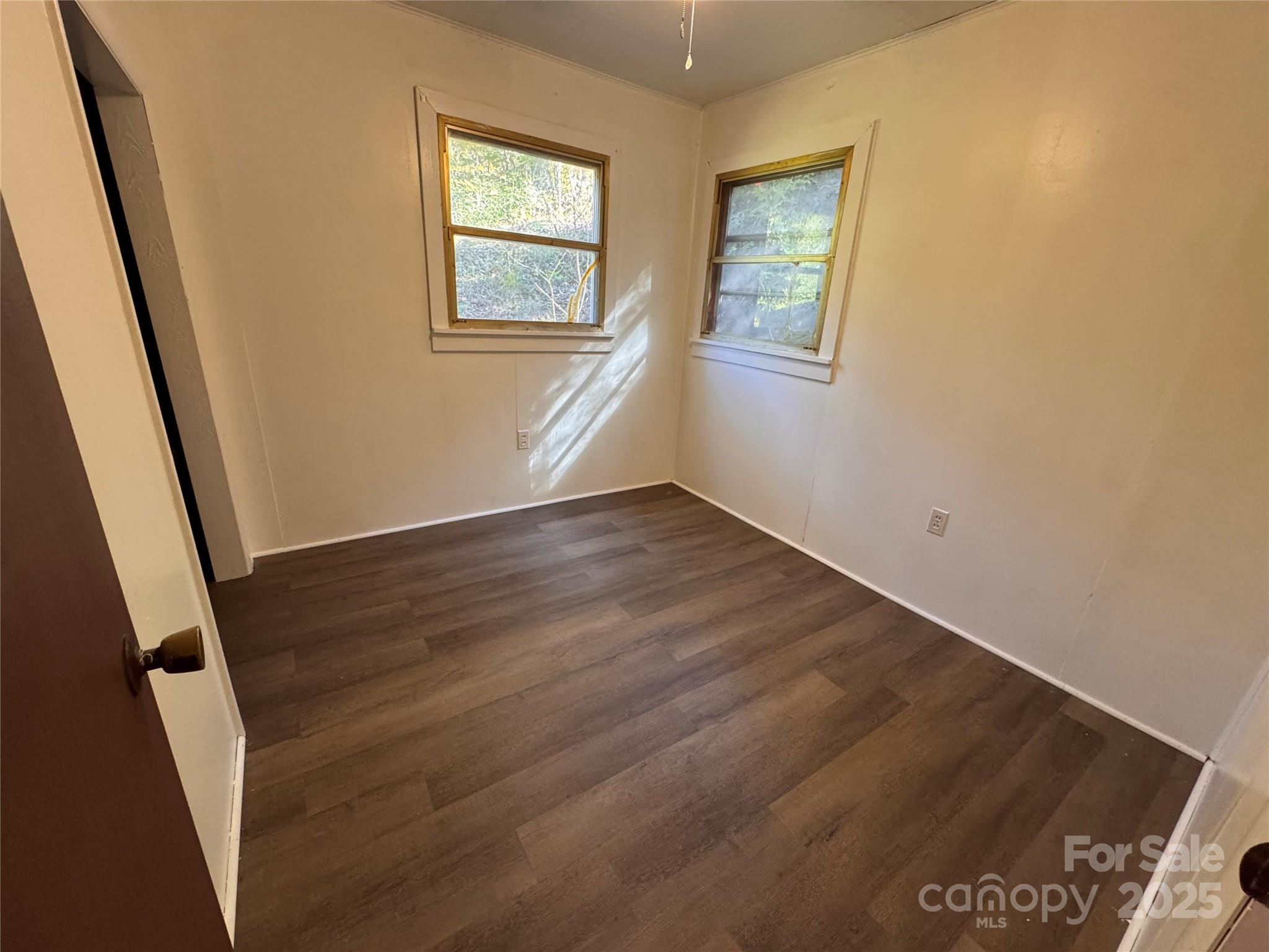 84 Pelohi Cove Road — Bryson City