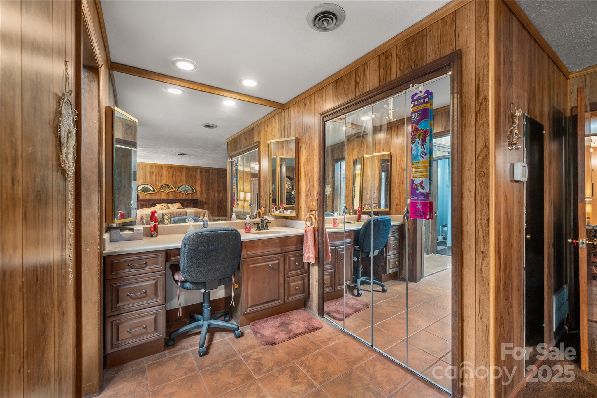 335 Lake Circle Drive — Hendersonville