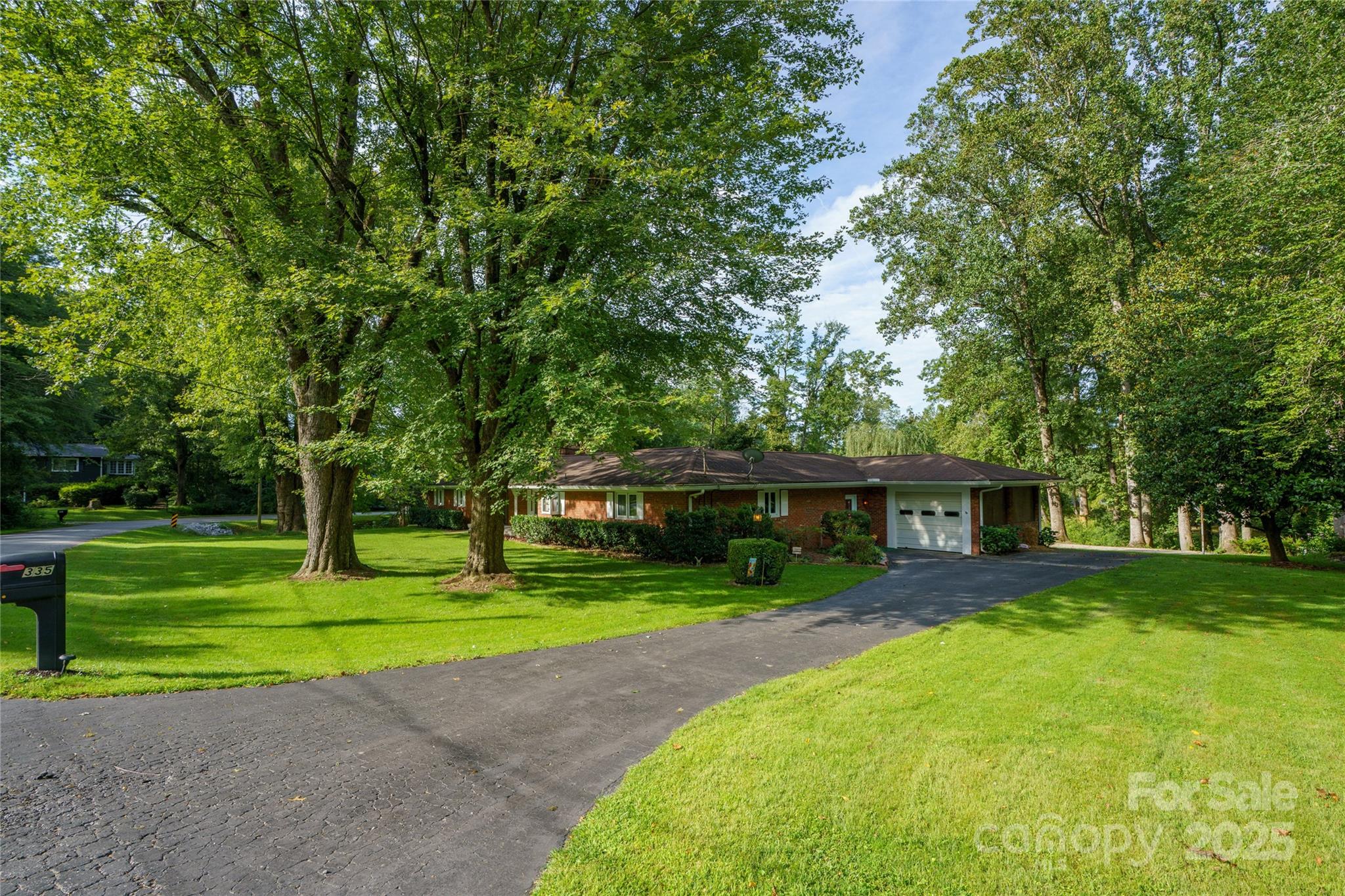 335 Lake Circle Drive — Hendersonville