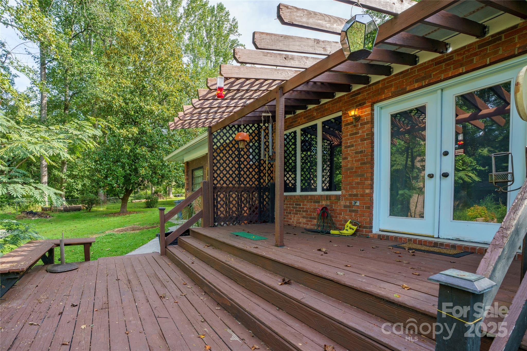 335 Lake Circle Drive — Hendersonville