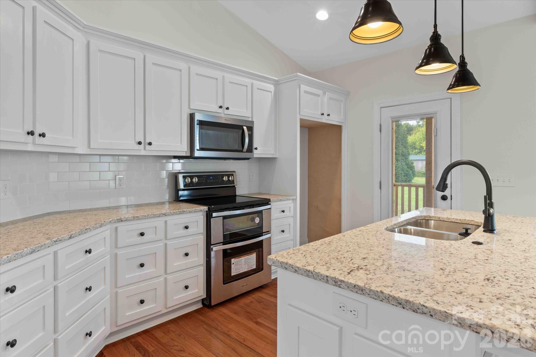 113 Cheval Trail — Cleveland