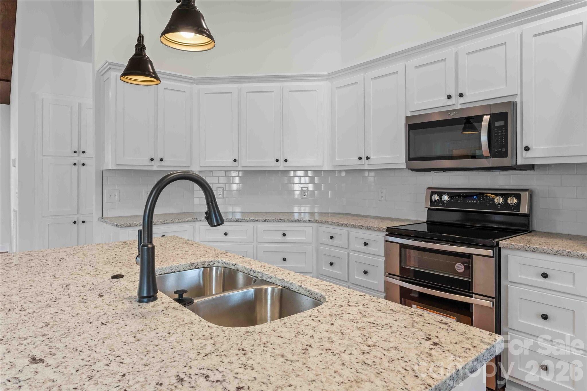 113 Cheval Trail — Cleveland