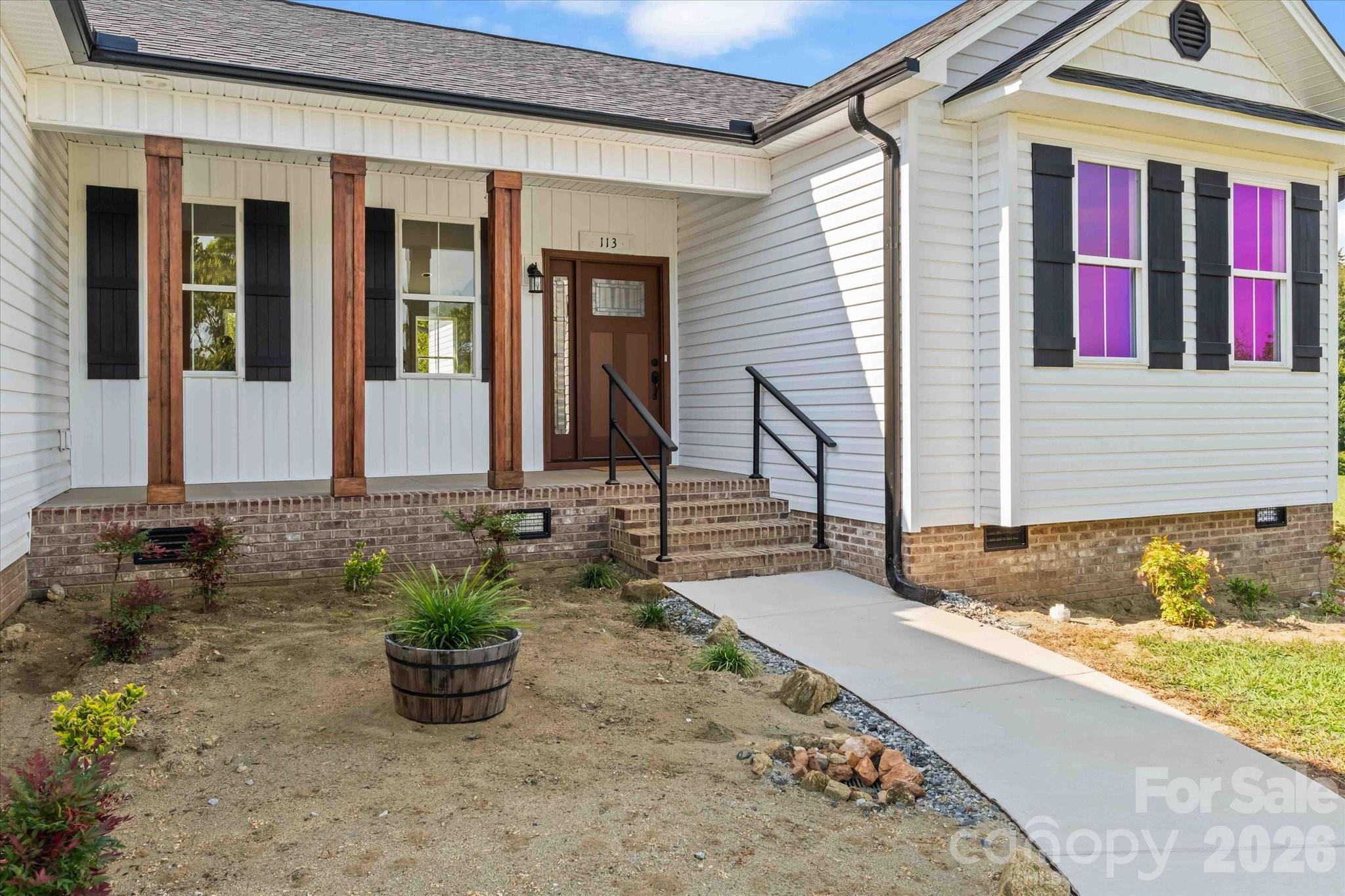 113 Cheval Trail — Cleveland