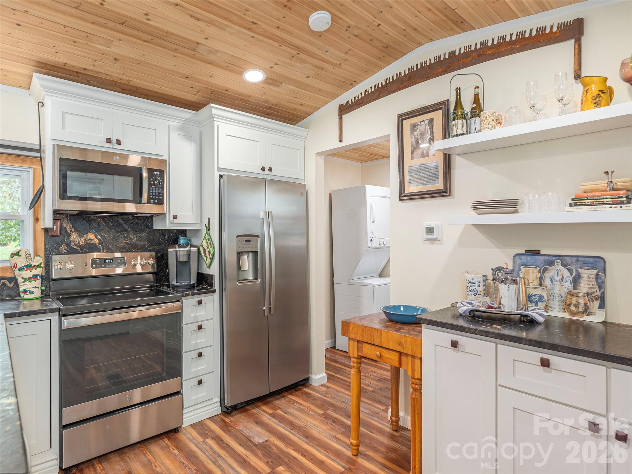 248 Max Thompson Road — Canton