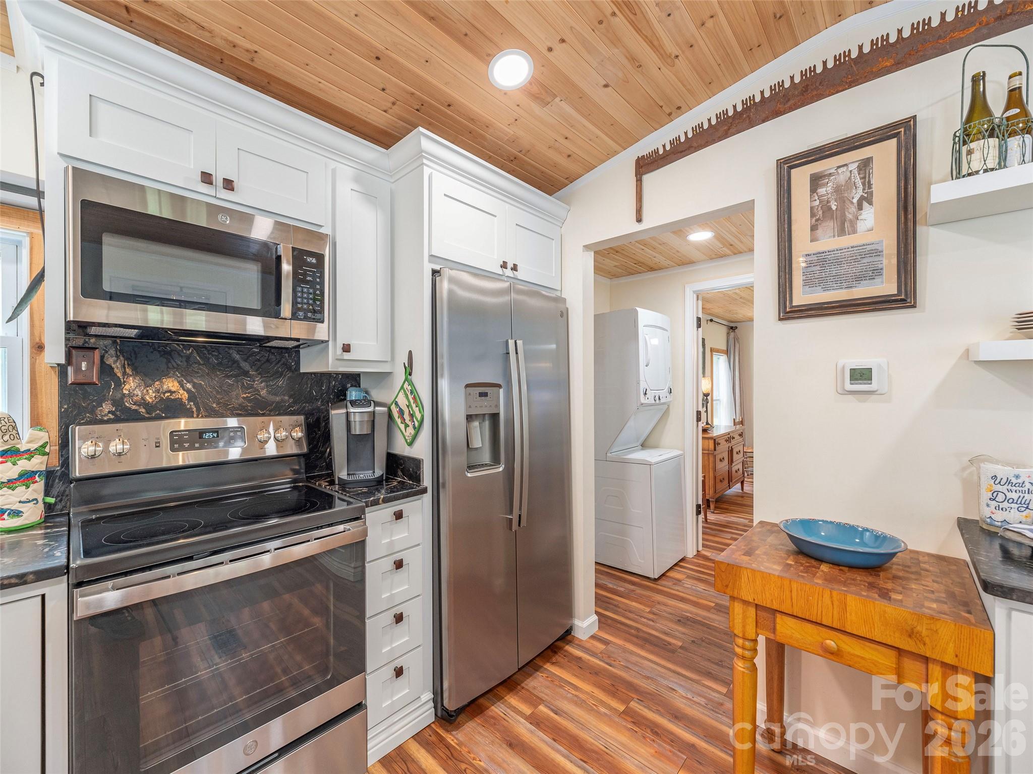 248 Max Thompson Road — Canton