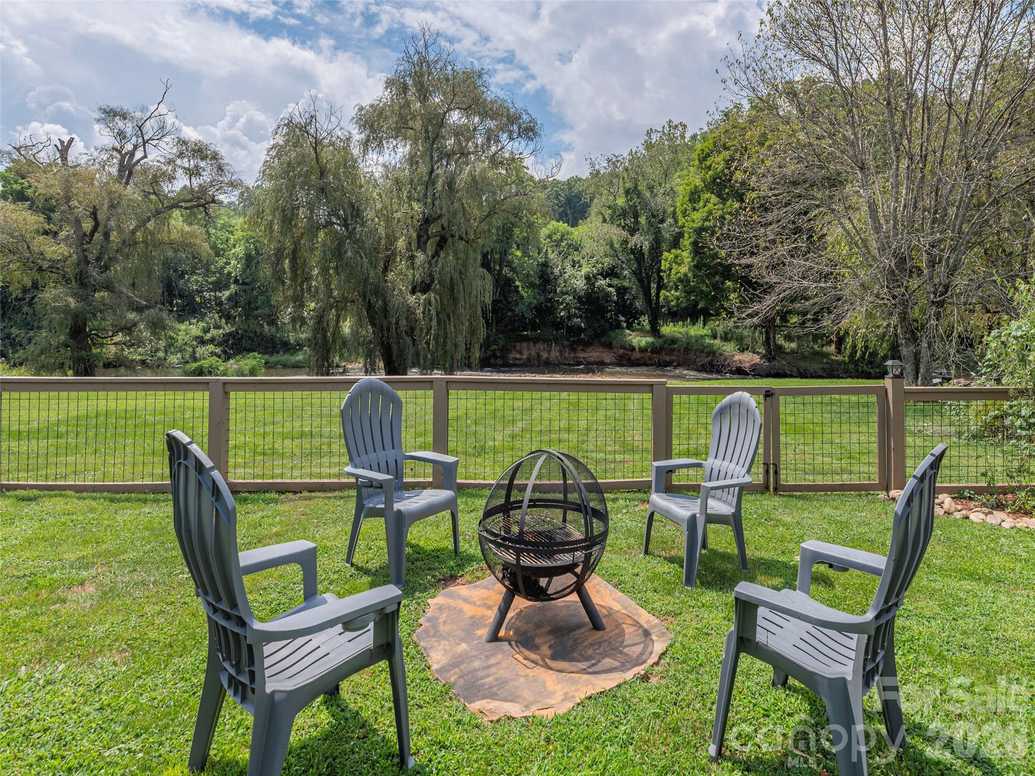 248 Max Thompson Road — Canton