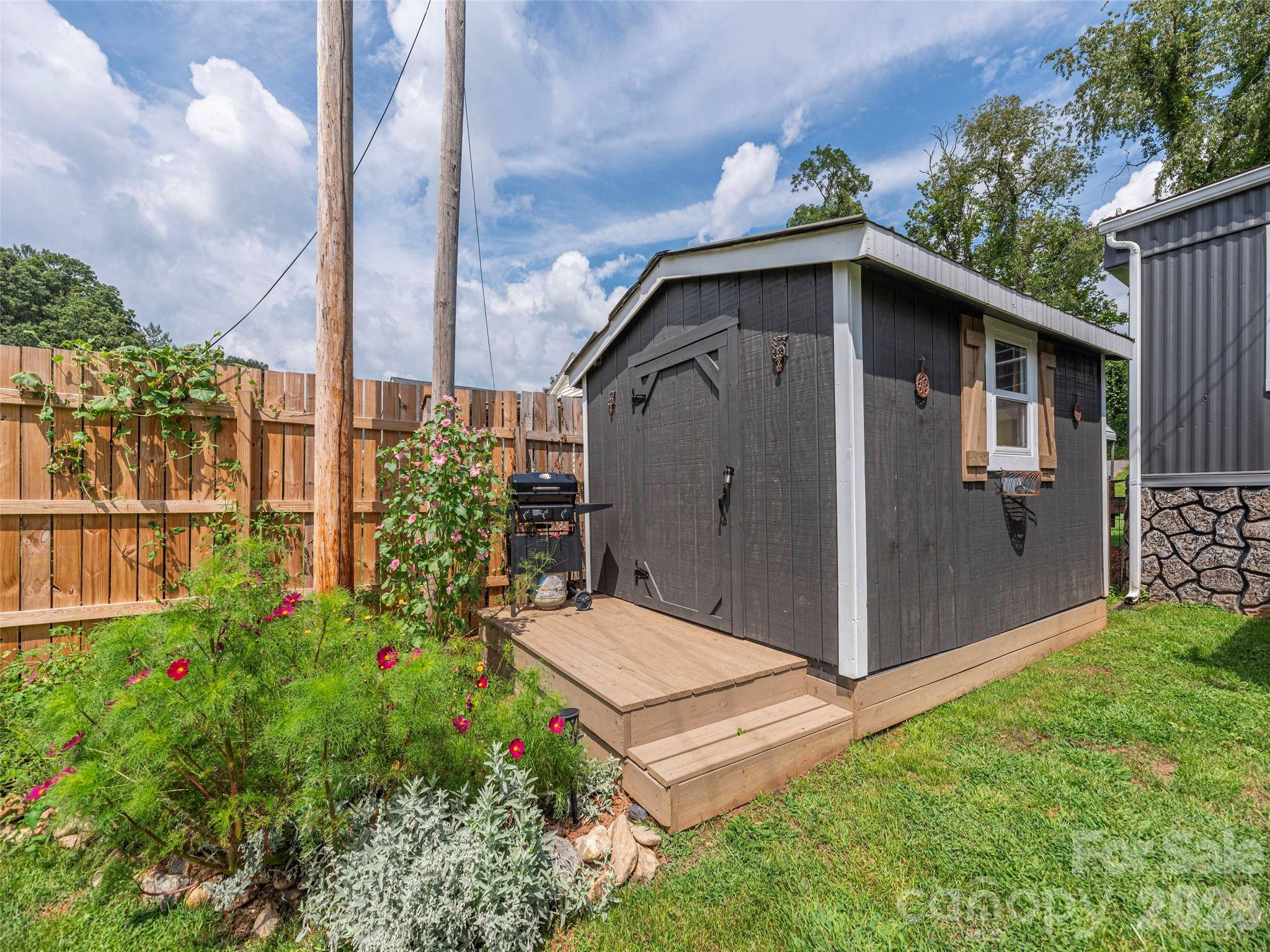248 Max Thompson Road — Canton