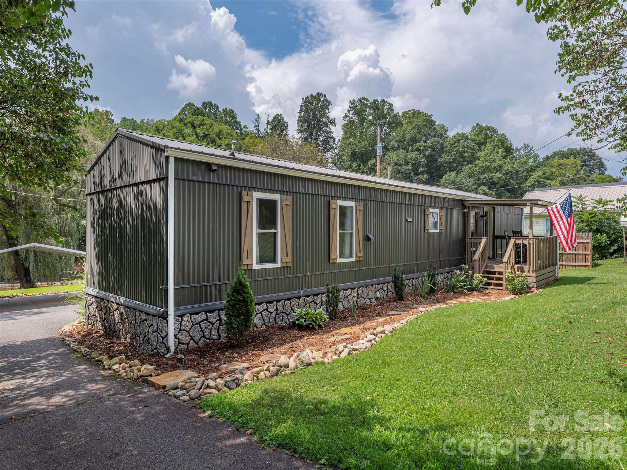 248 Max Thompson Road — Canton