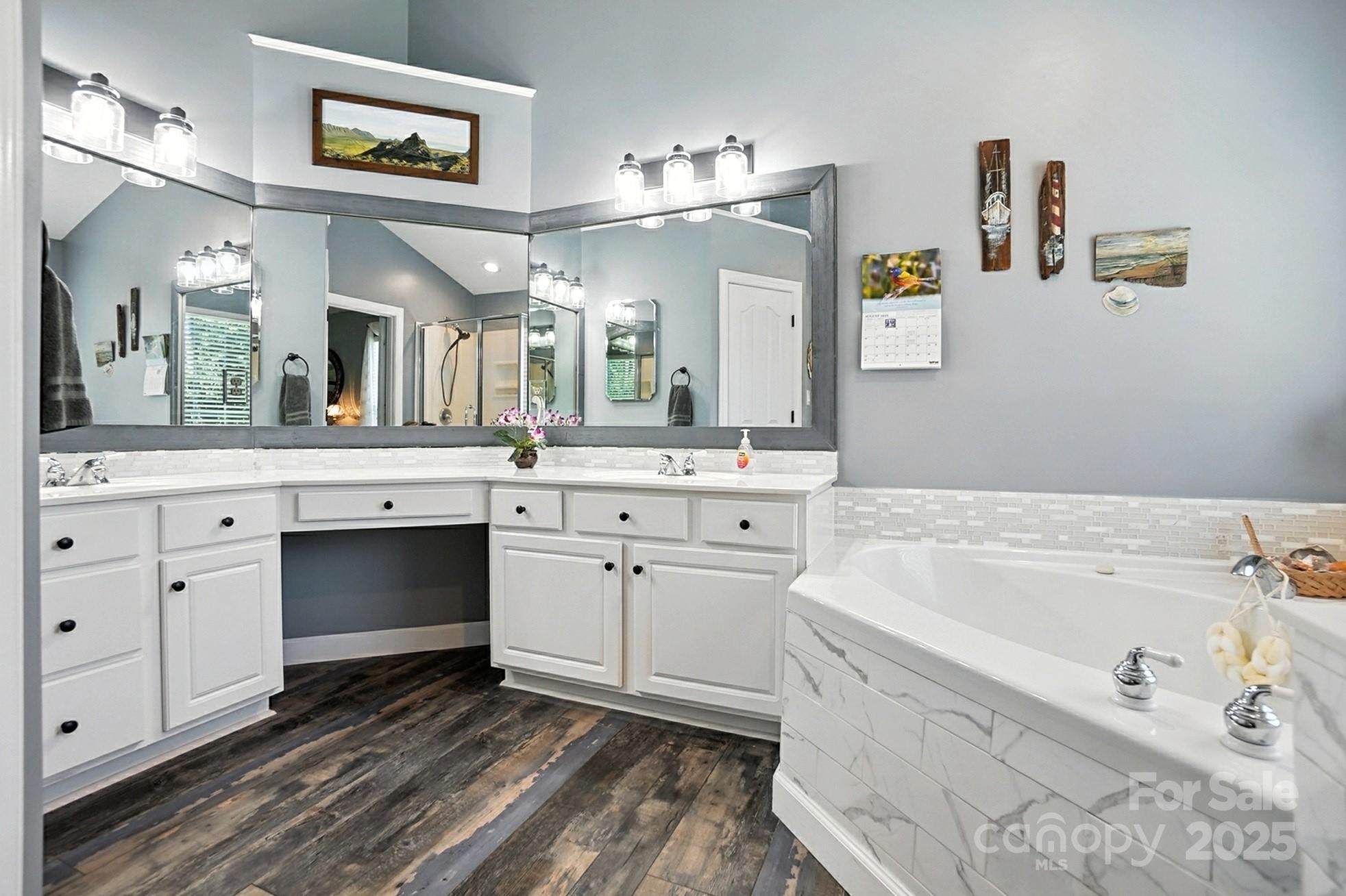 10219 Windtree Lane — Charlotte