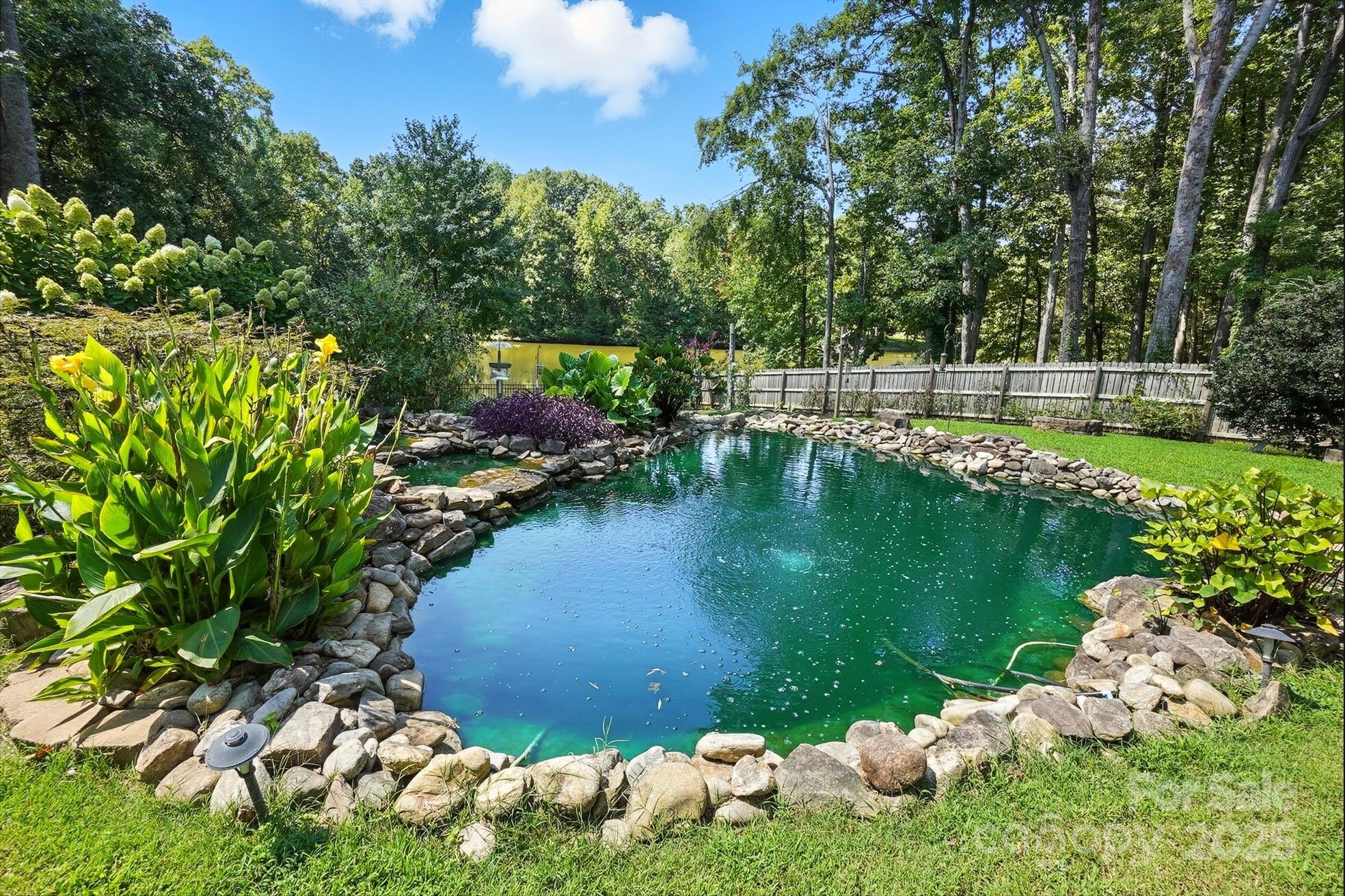 10219 Windtree Lane — Charlotte