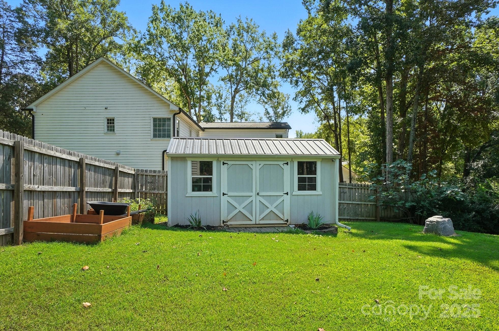10219 Windtree Lane — Charlotte