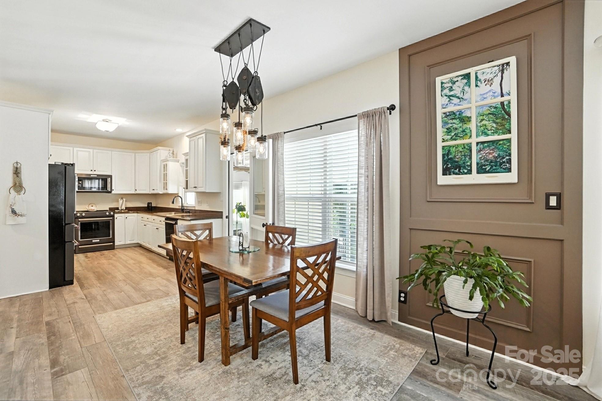 10219 Windtree Lane — Charlotte