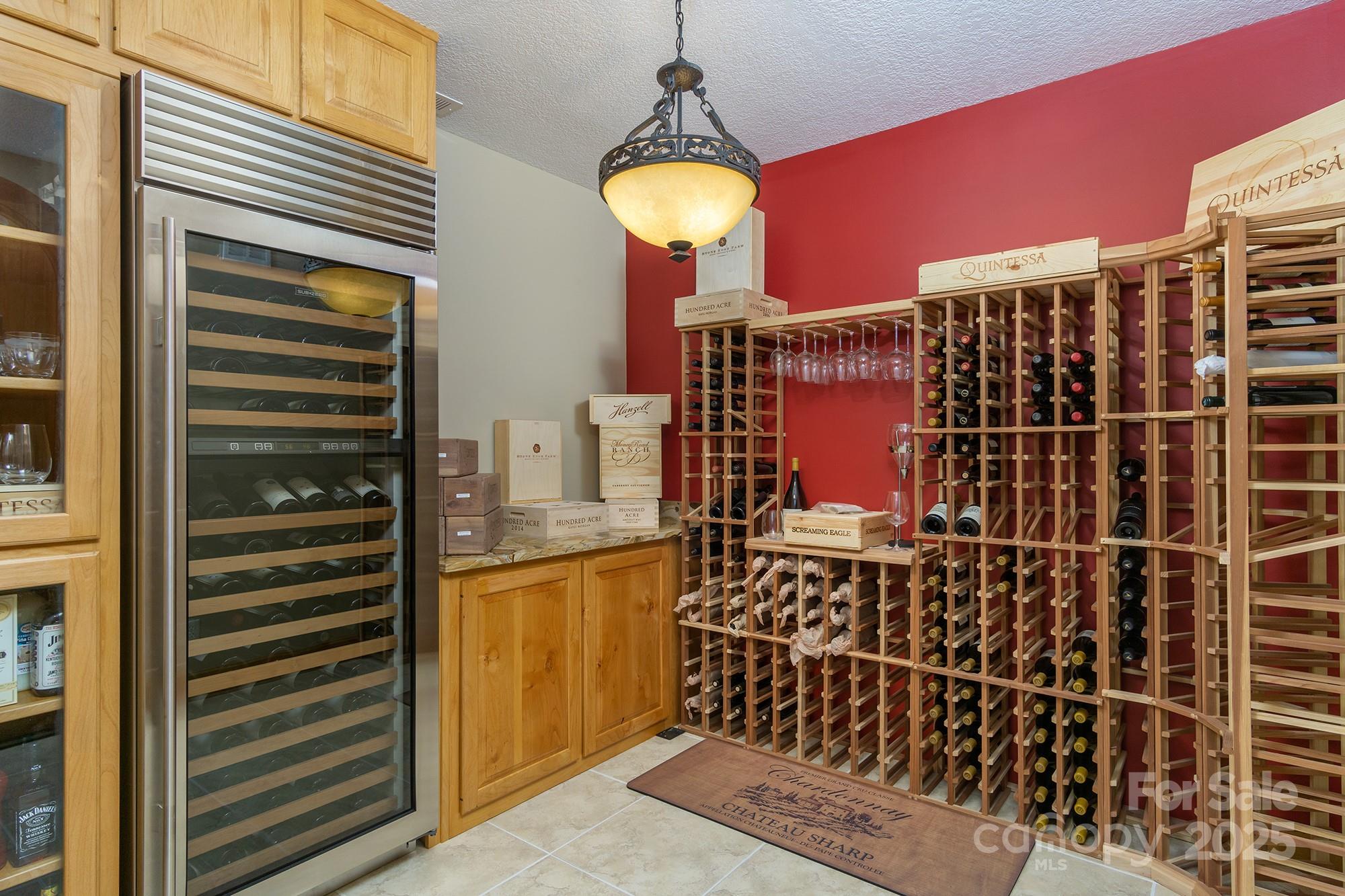 596 N Ridge Runner Road — Burnsville