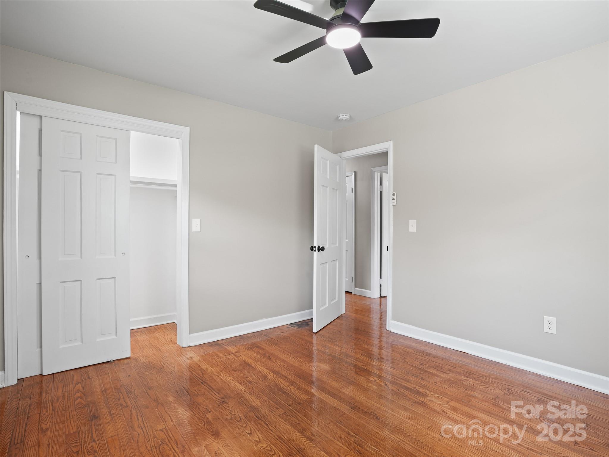 220 Love Lane — Waynesville