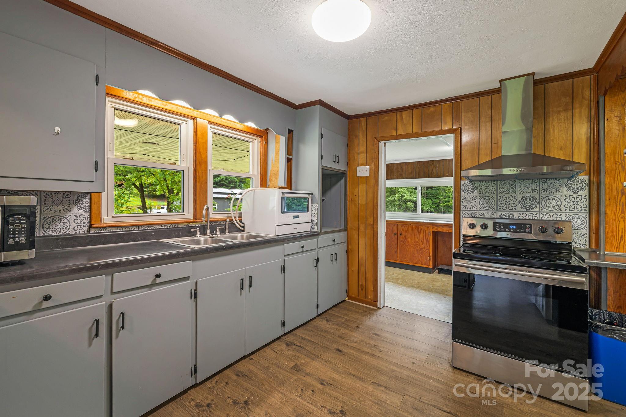8171 Sugar Hill Road — Marion
