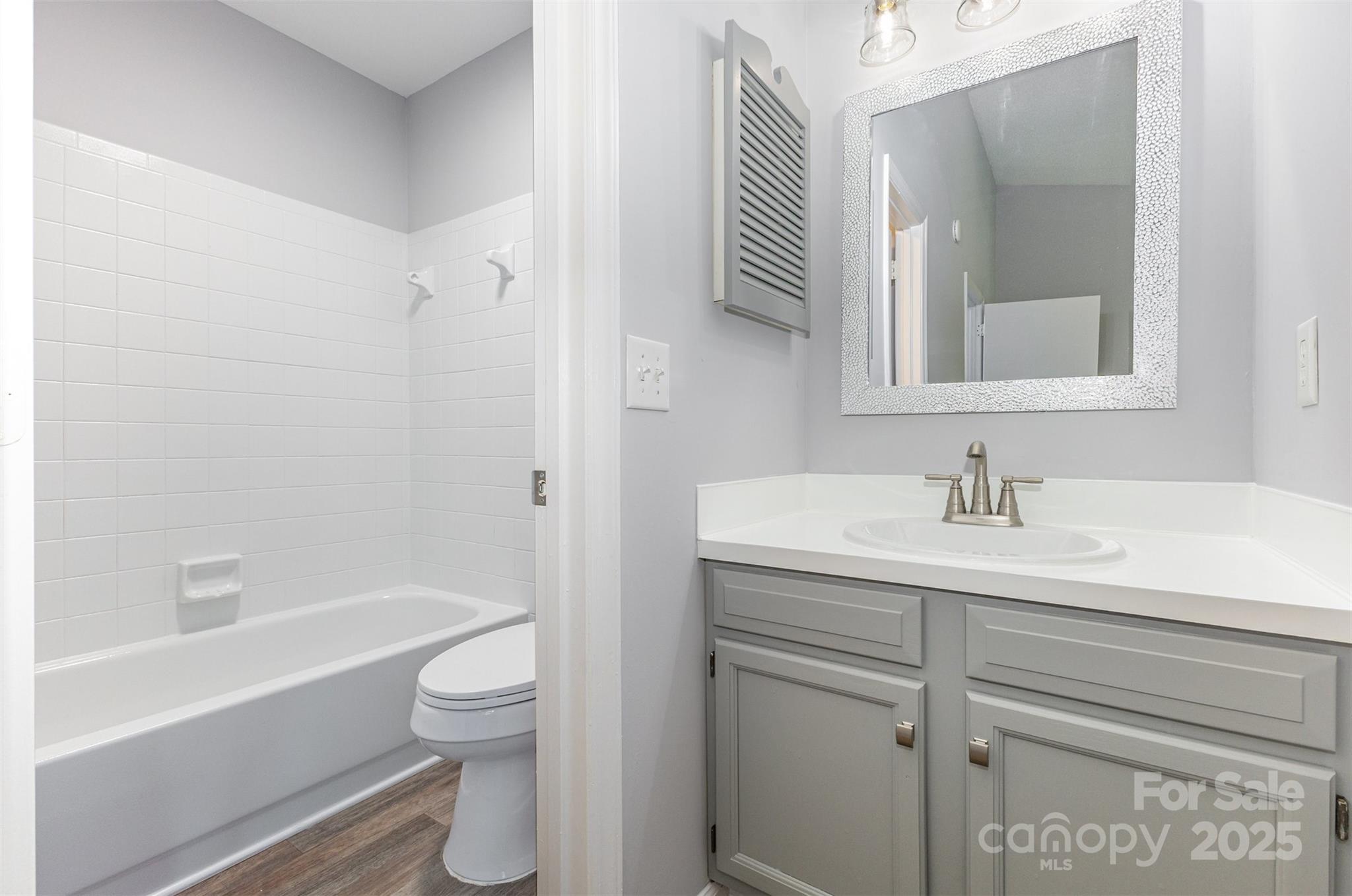 6319 Windsor Gate Lane — Charlotte