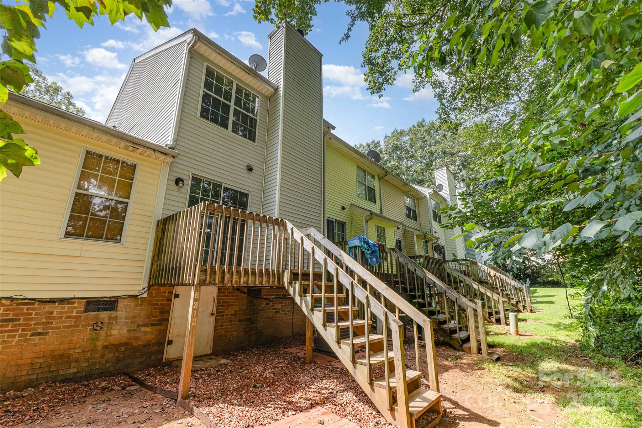 6319 Windsor Gate Lane — Charlotte