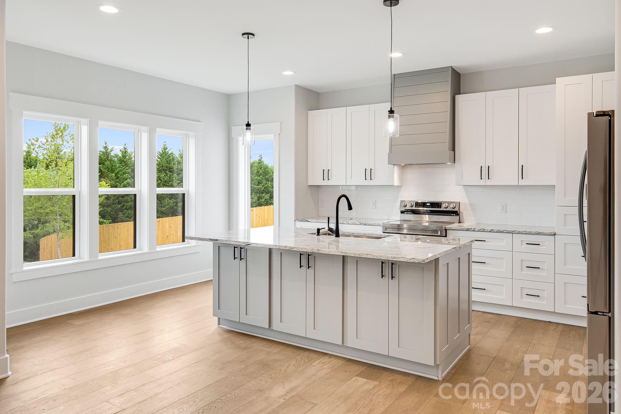 38 Red Laurel Court — Hendersonville