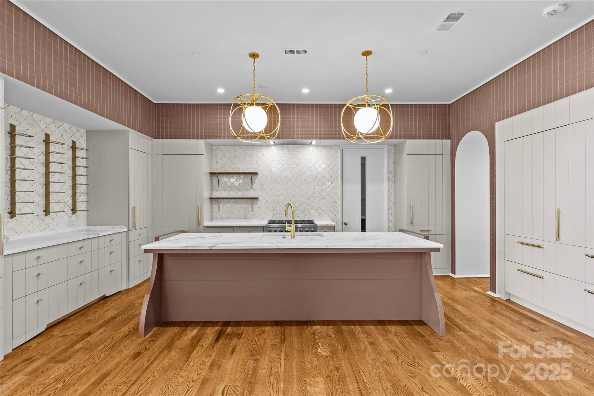 1172 Queens Road — Charlotte