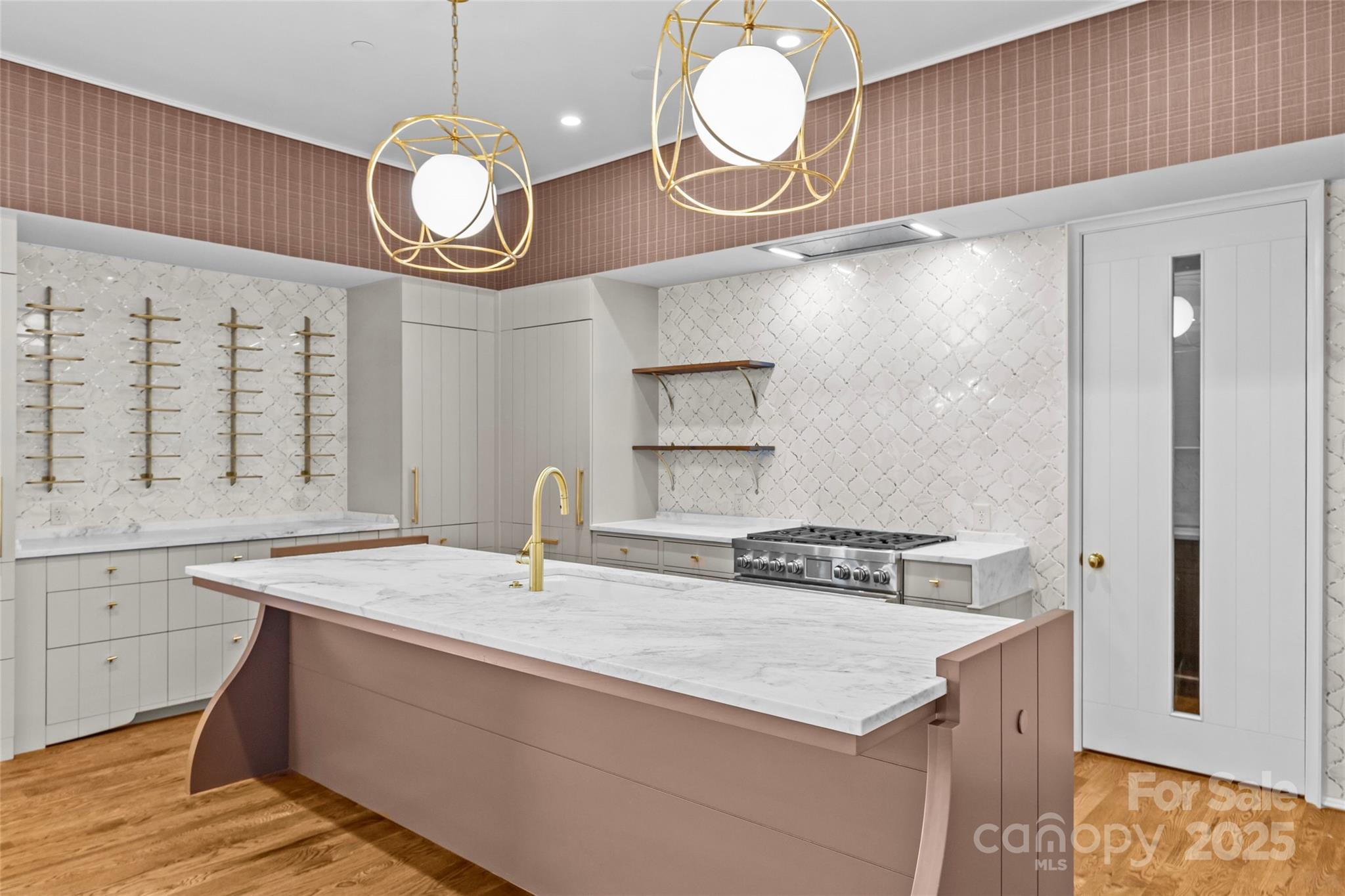 1172 Queens Road — Charlotte
