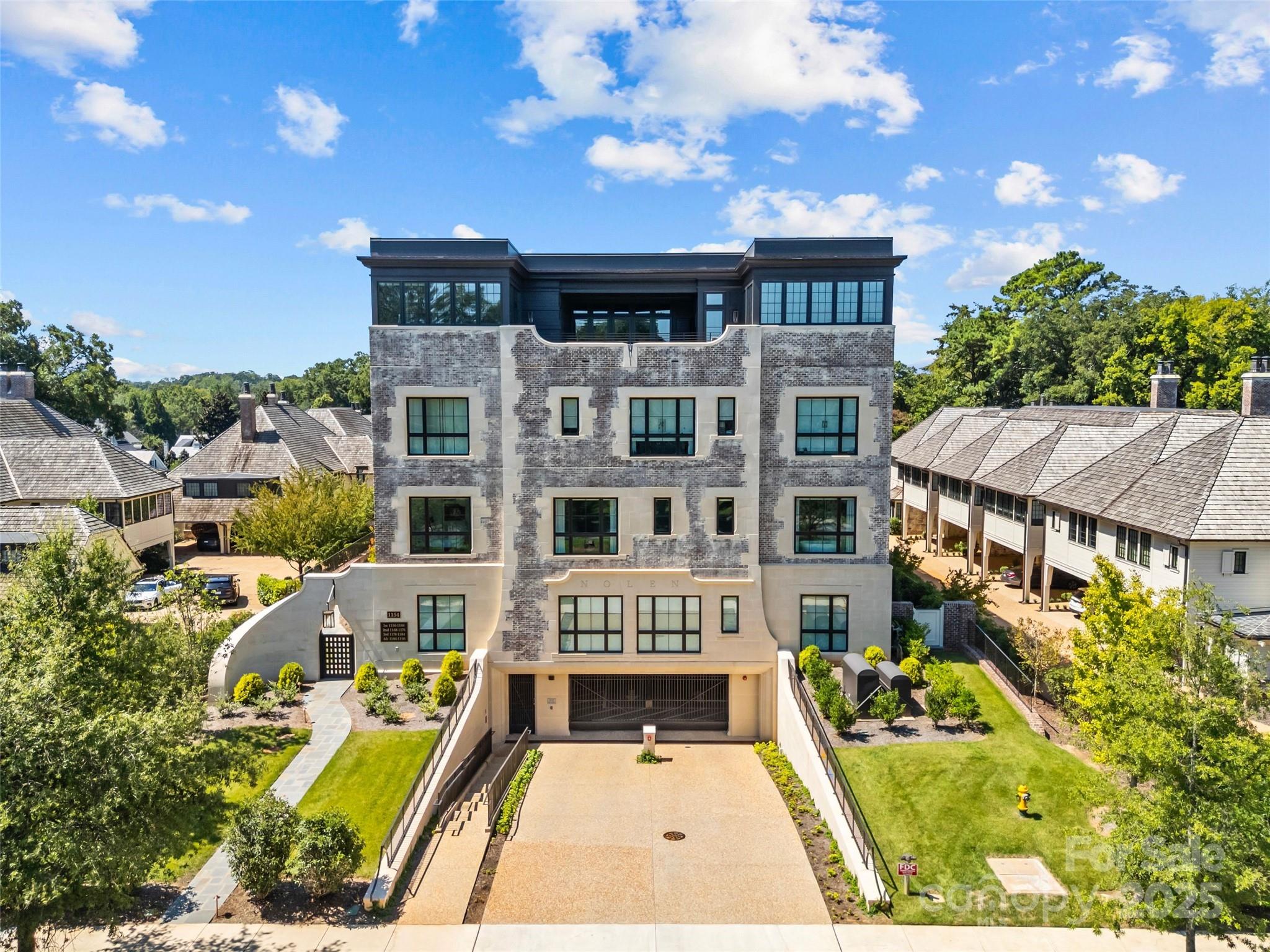 1172 Queens Road — Charlotte