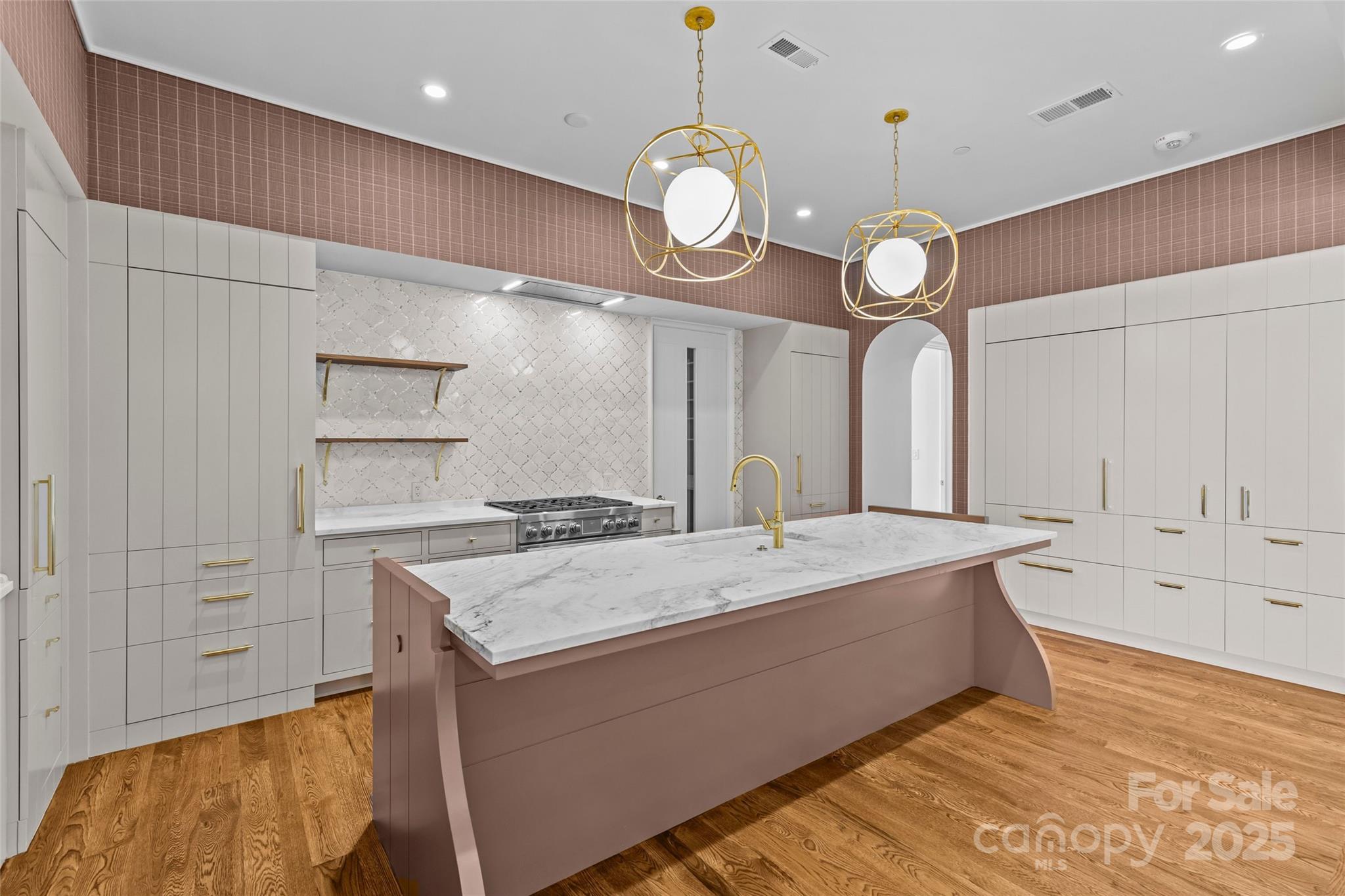 1172 Queens Road — Charlotte