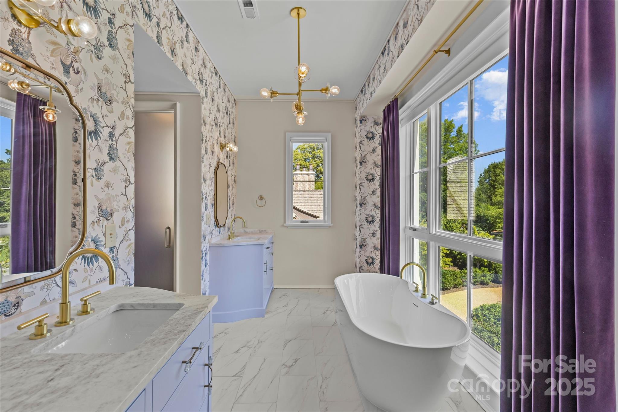 1172 Queens Road — Charlotte
